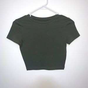 cropped short sleeve